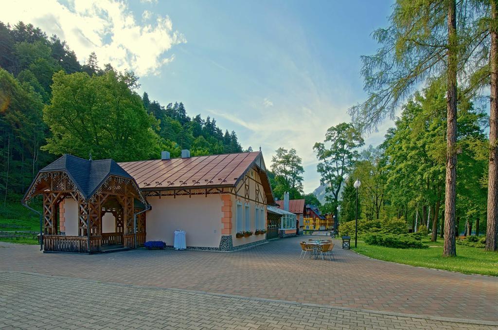 Kupelne Domceky - Kupele Cerveny Klastor Smerdzonka ภายนอก รูปภาพ